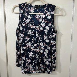 Banana Republic blouse Sleeveless S